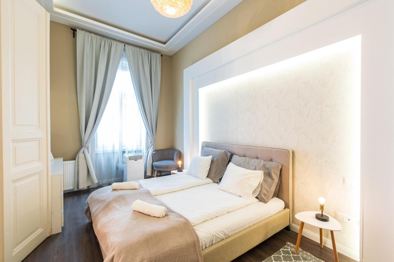 Spacious Luxury Apartment At The Heart Of Budapest Budapeste Exterior foto